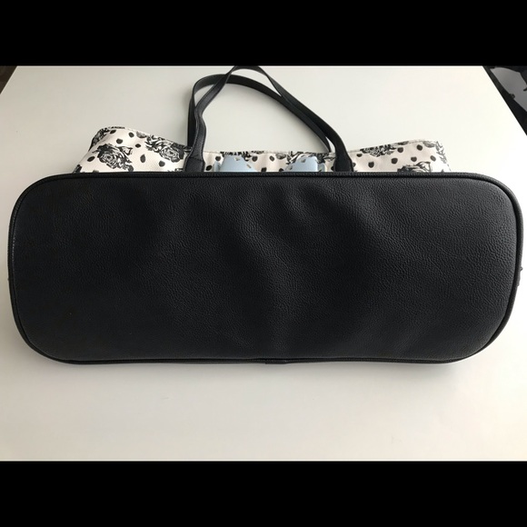 EUC Betsy Johnson Large Tote - Picture 3 of 7